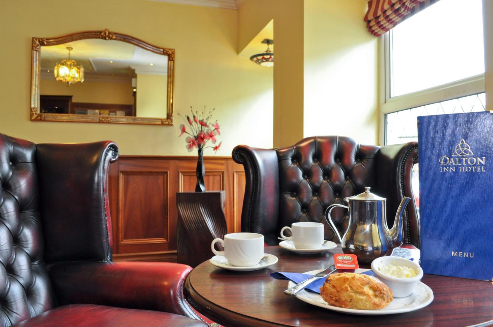 Dalton Inn Hotel Claremorris Exterior photo